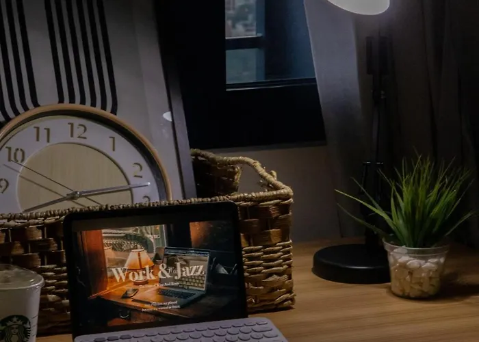 Business Room, Simple Workation شقة